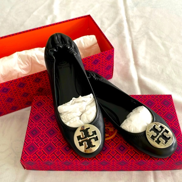 Tory Burch Shoes - TORY BURCH Black Reva / Minnie Travel Ballet Flats, Size 6.5. Like New